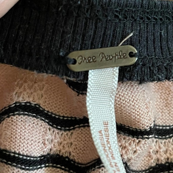 Free People Wavy Stripe Pointelle Peplum Sweater Size Small - Picture 3 of 8